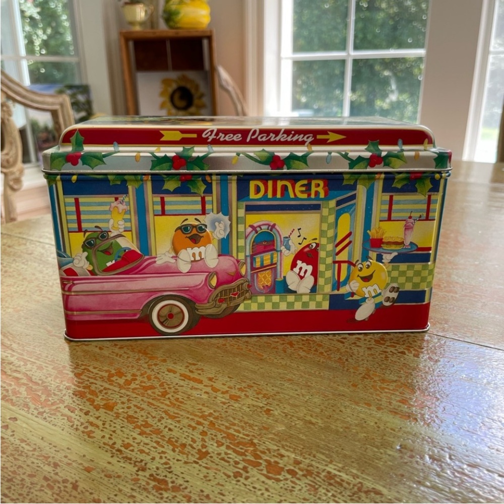Vintage M&M’s Tin Diner